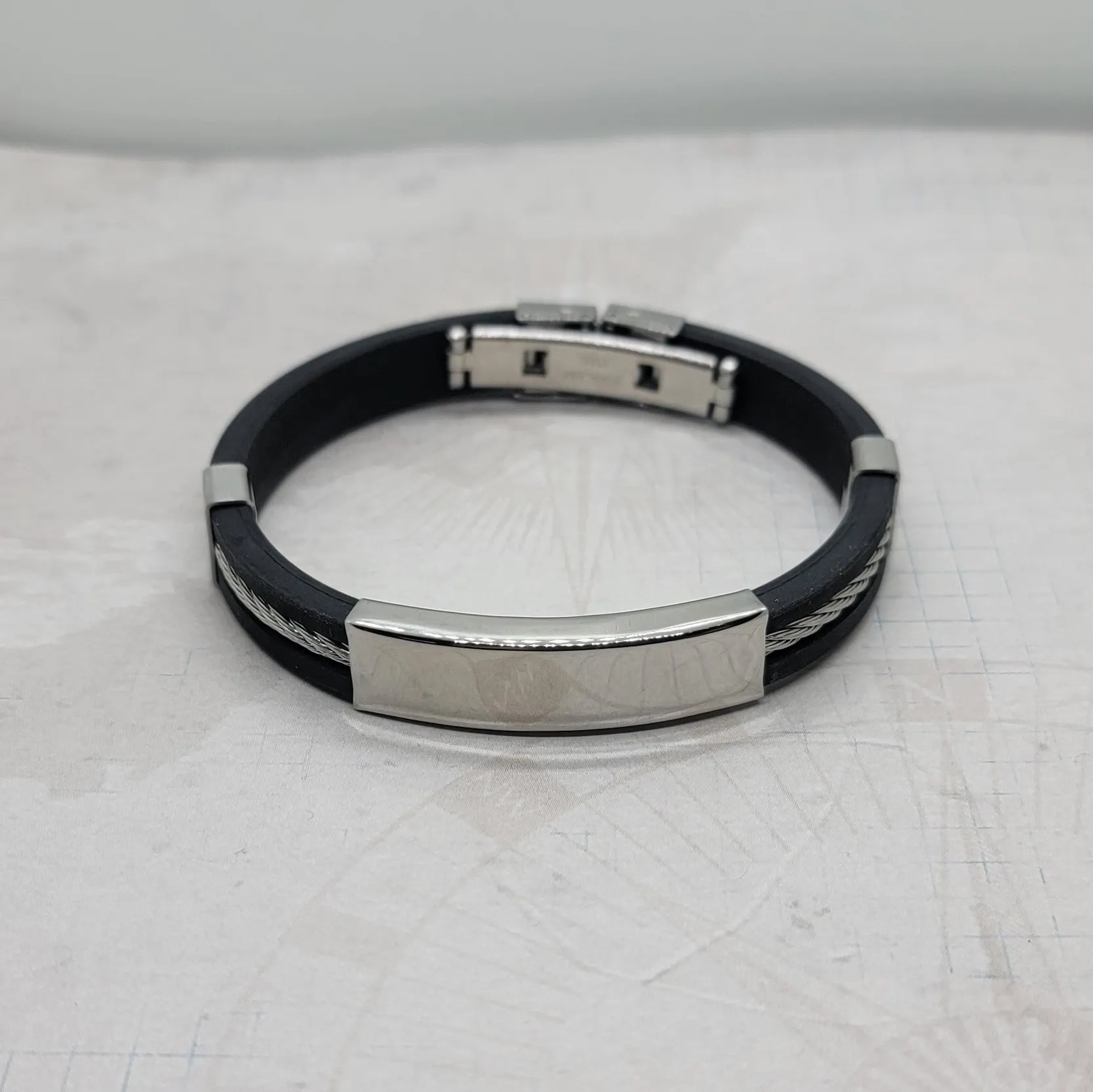 8 Stainless Steel And Black Rubber Bracelet (1) - L1355