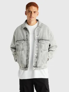 Aiden Oversized Trucker Jacket | Coats & Jackets | Tommy Jeans