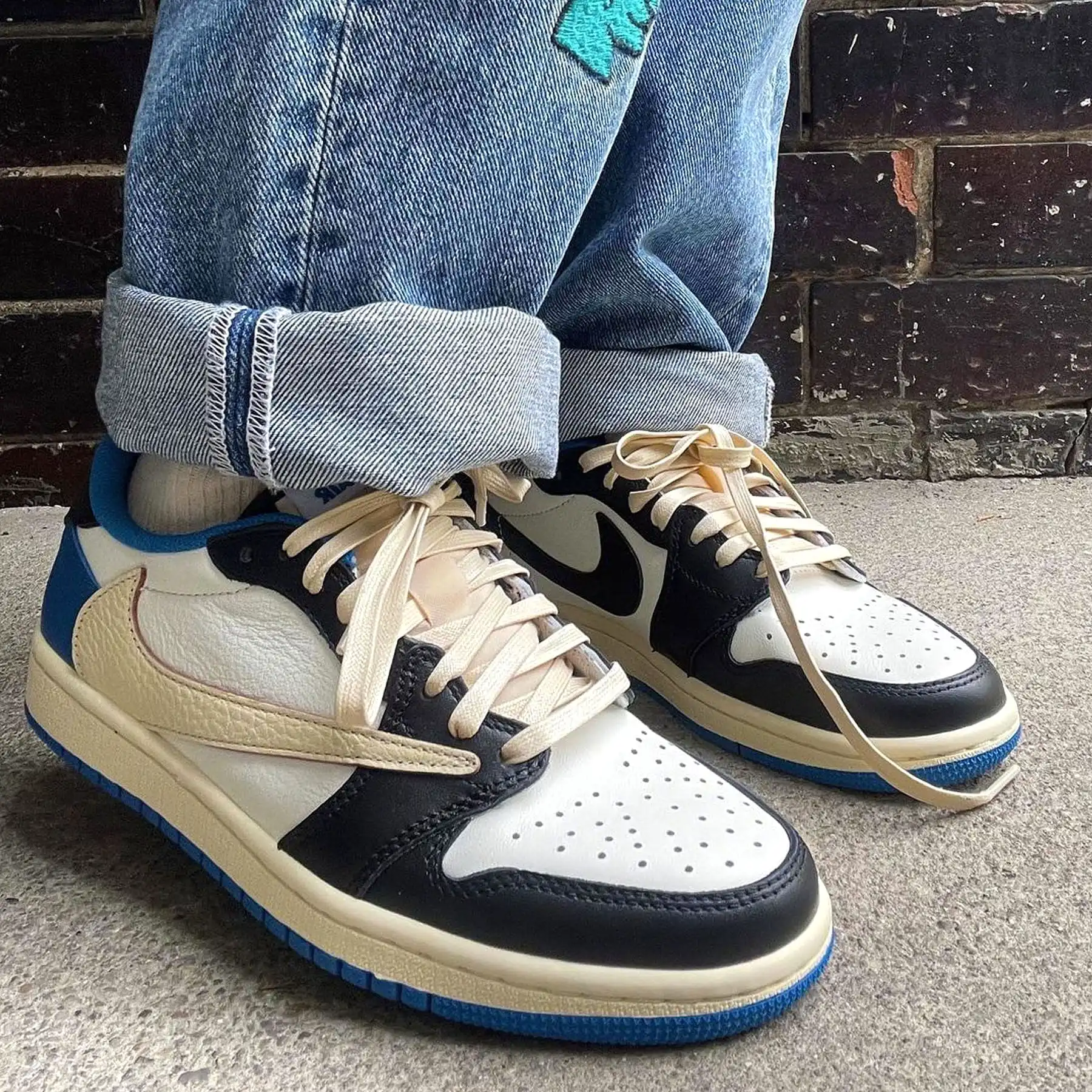 Air Jordan 1 Low x Travis Scott x Fragment