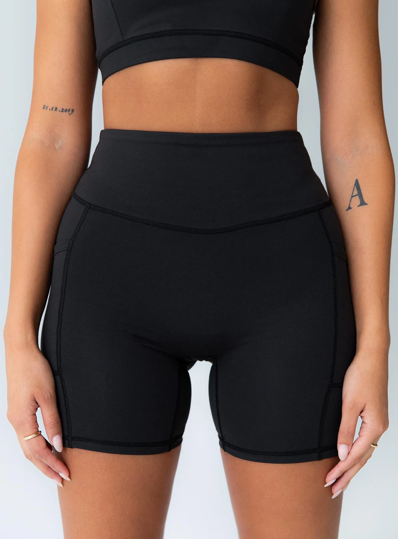 Conquer Activewear Shorts Black