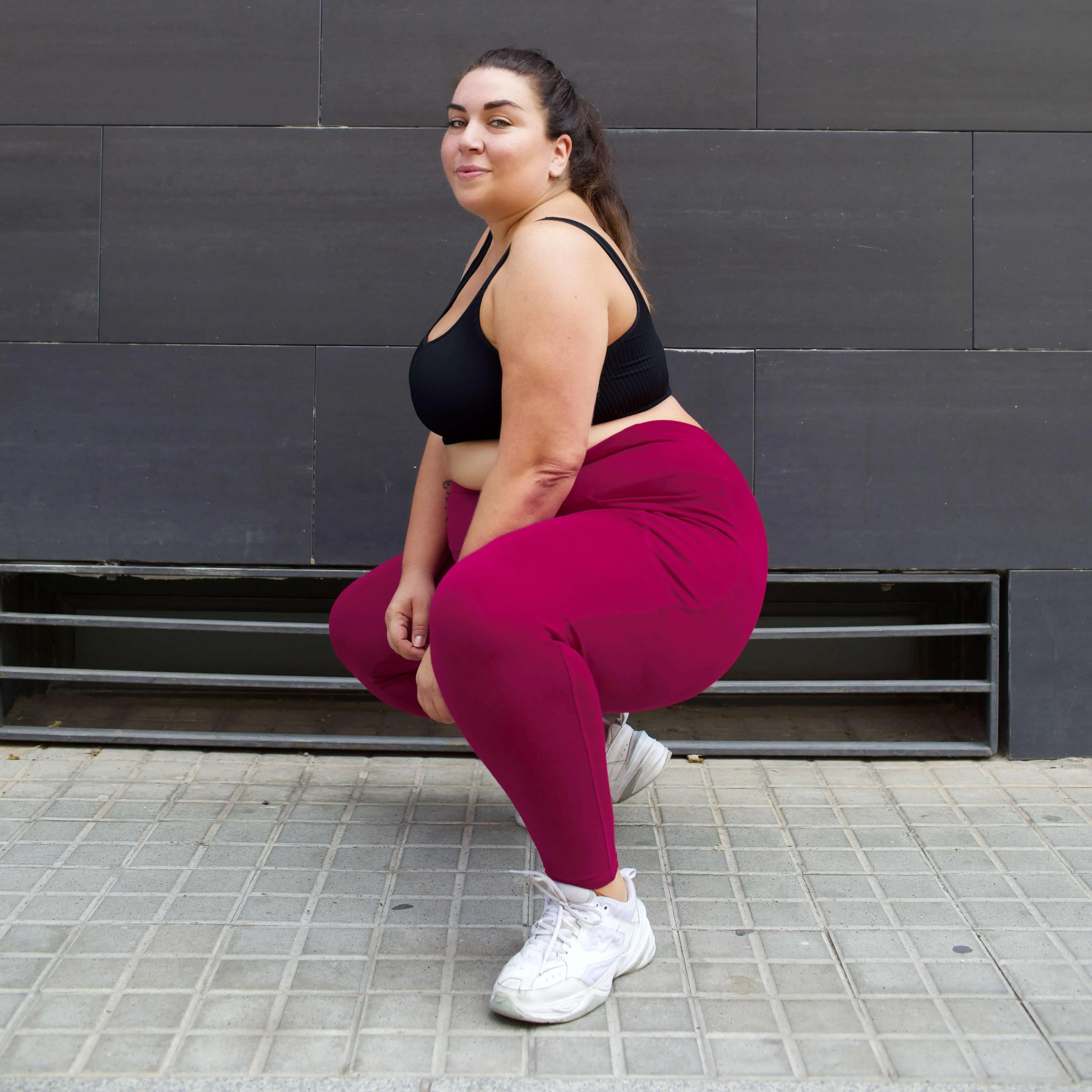 Squat Proof Short Leggings - Raspberry Pie