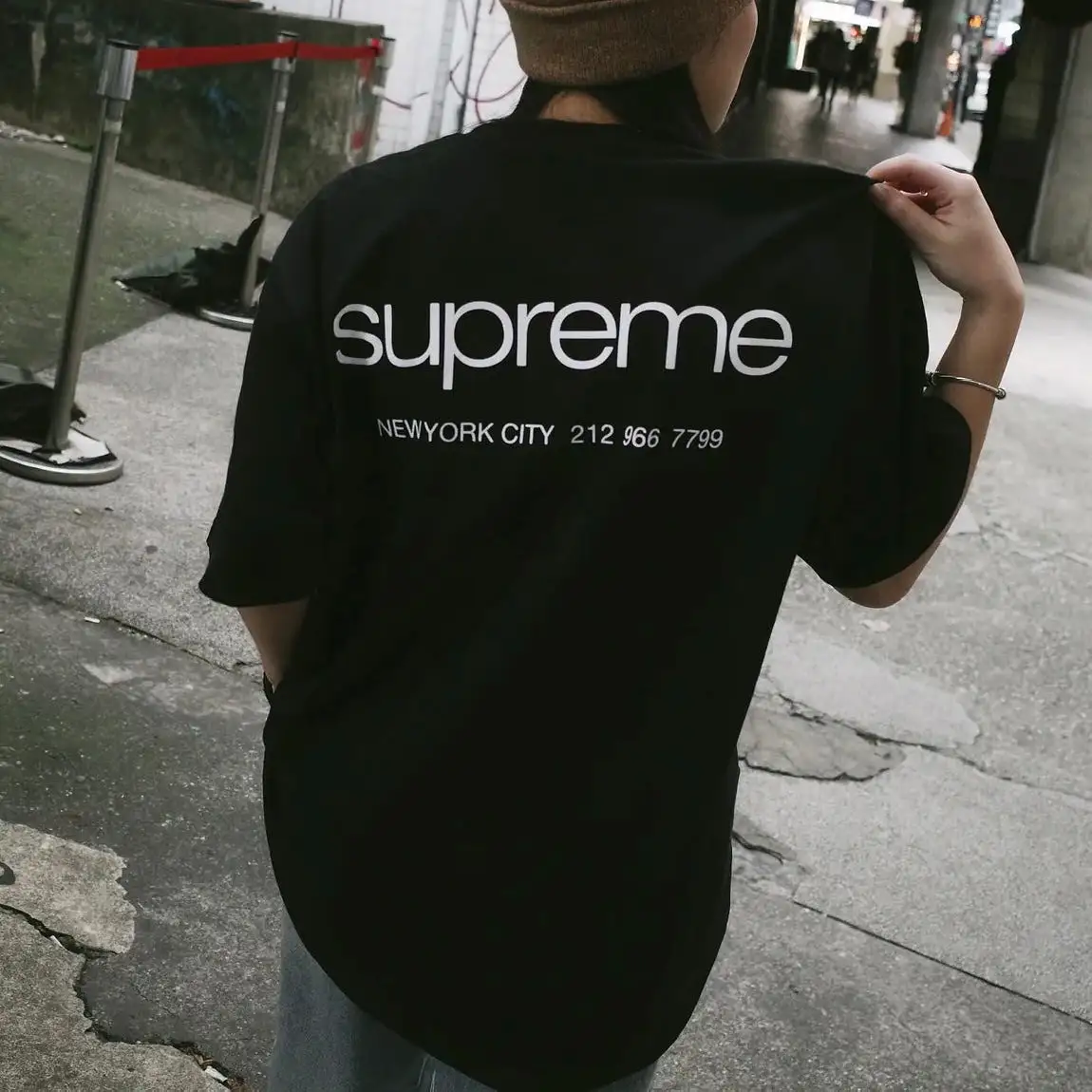 Supreme NYC Tee Black